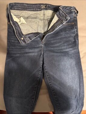 Abercrombie & Fitch Women's Skinny Jeans - Dark Blue Wash